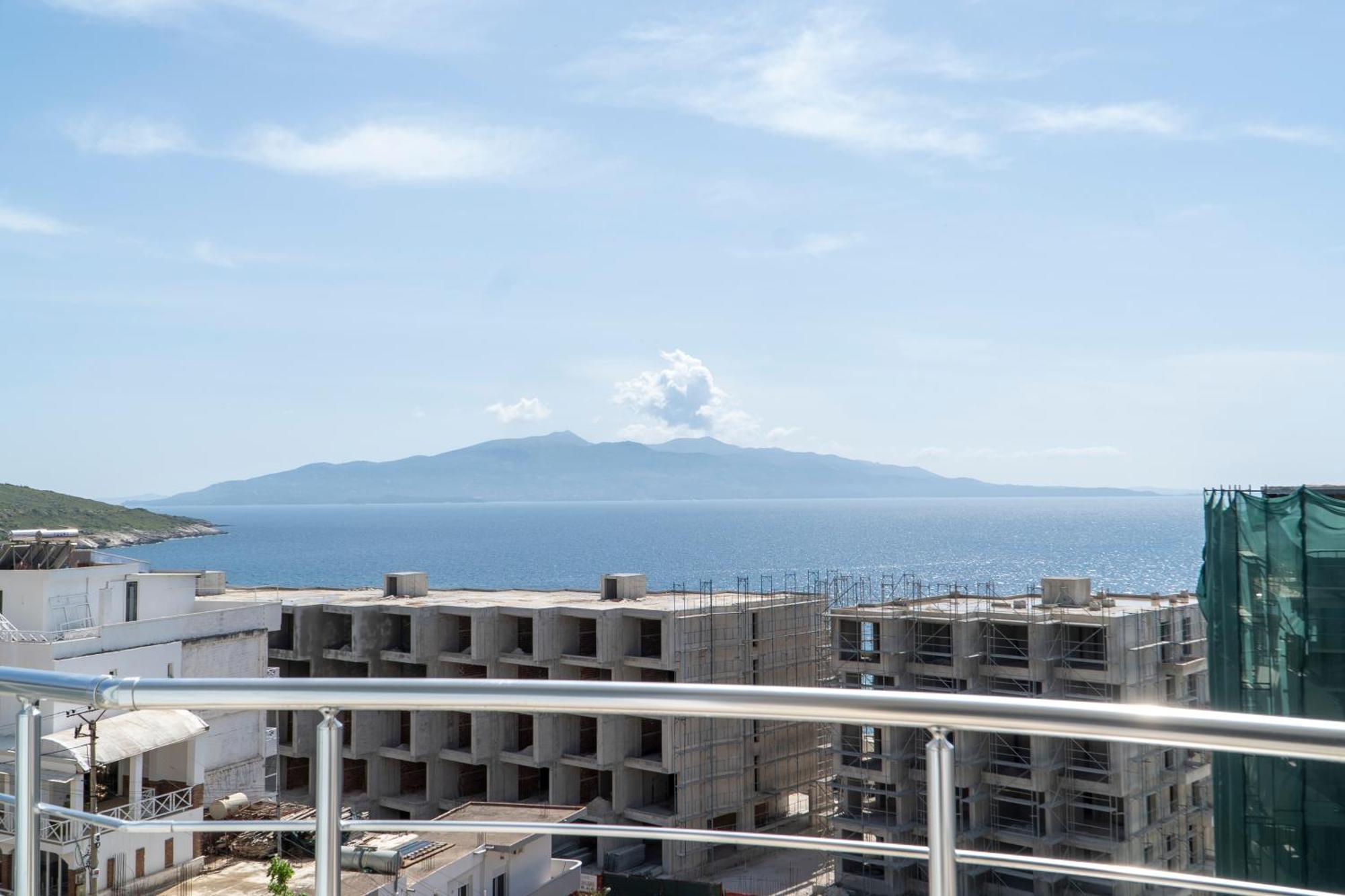 Hotel Blue Sky Sarandë 외부 사진