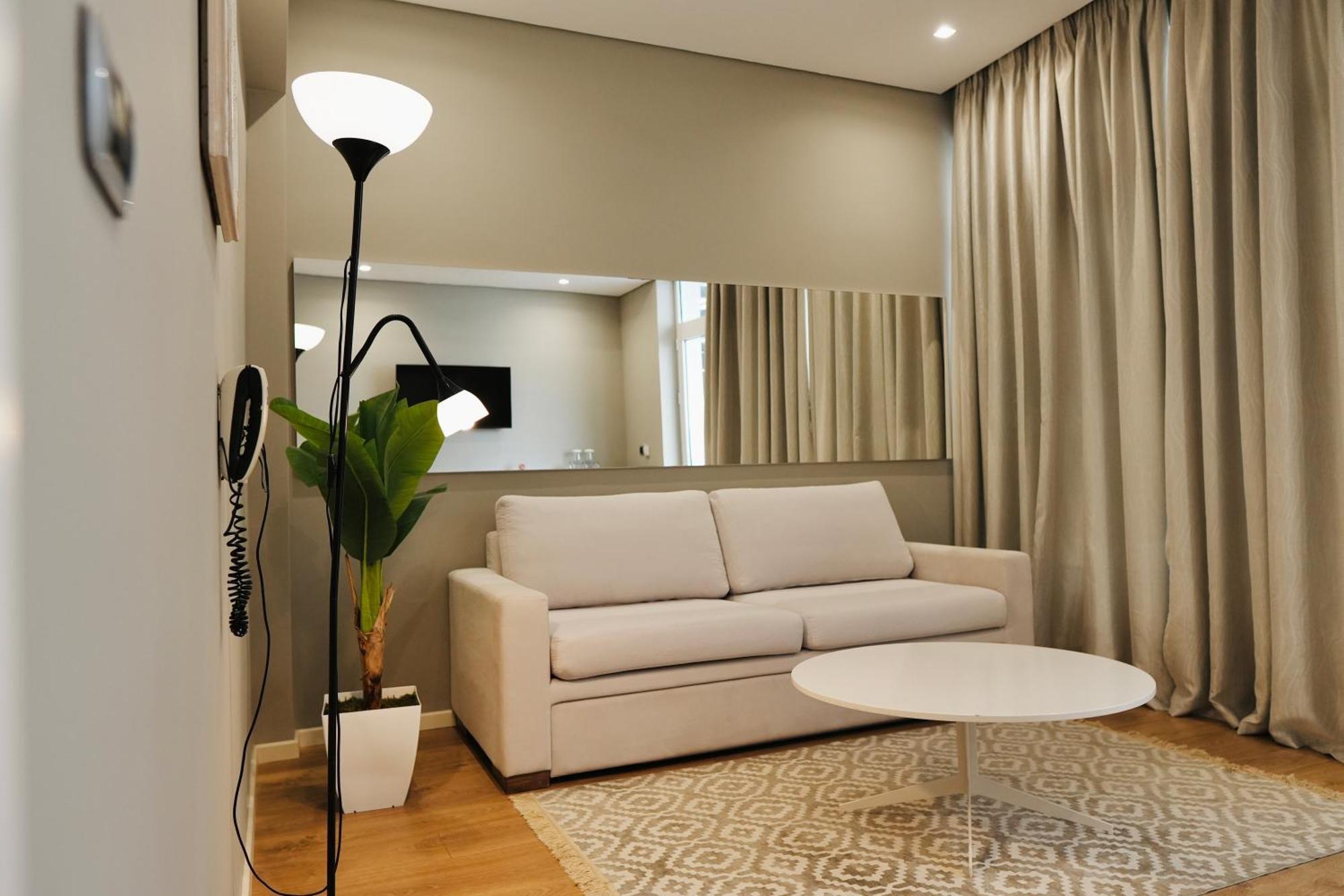 Hotel Blue Sky Sarandë 외부 사진