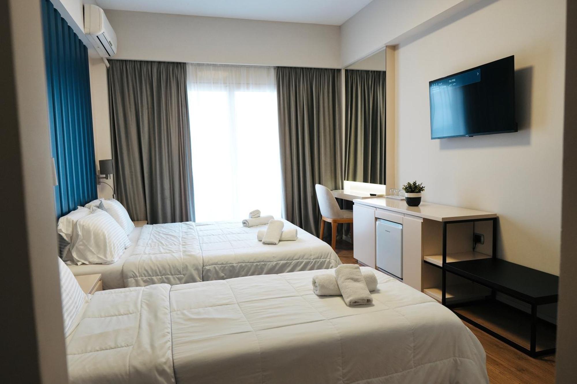 Hotel Blue Sky Sarandë 외부 사진