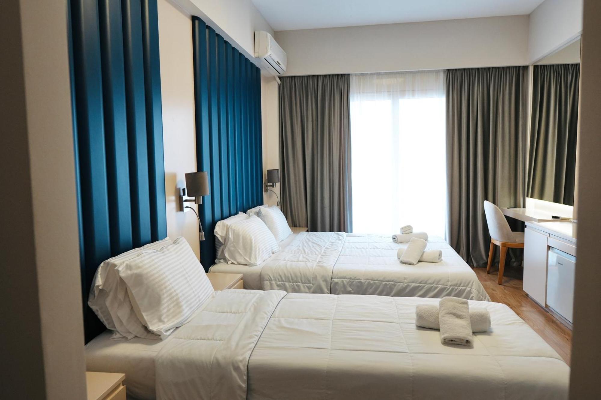 Hotel Blue Sky Sarandë 외부 사진