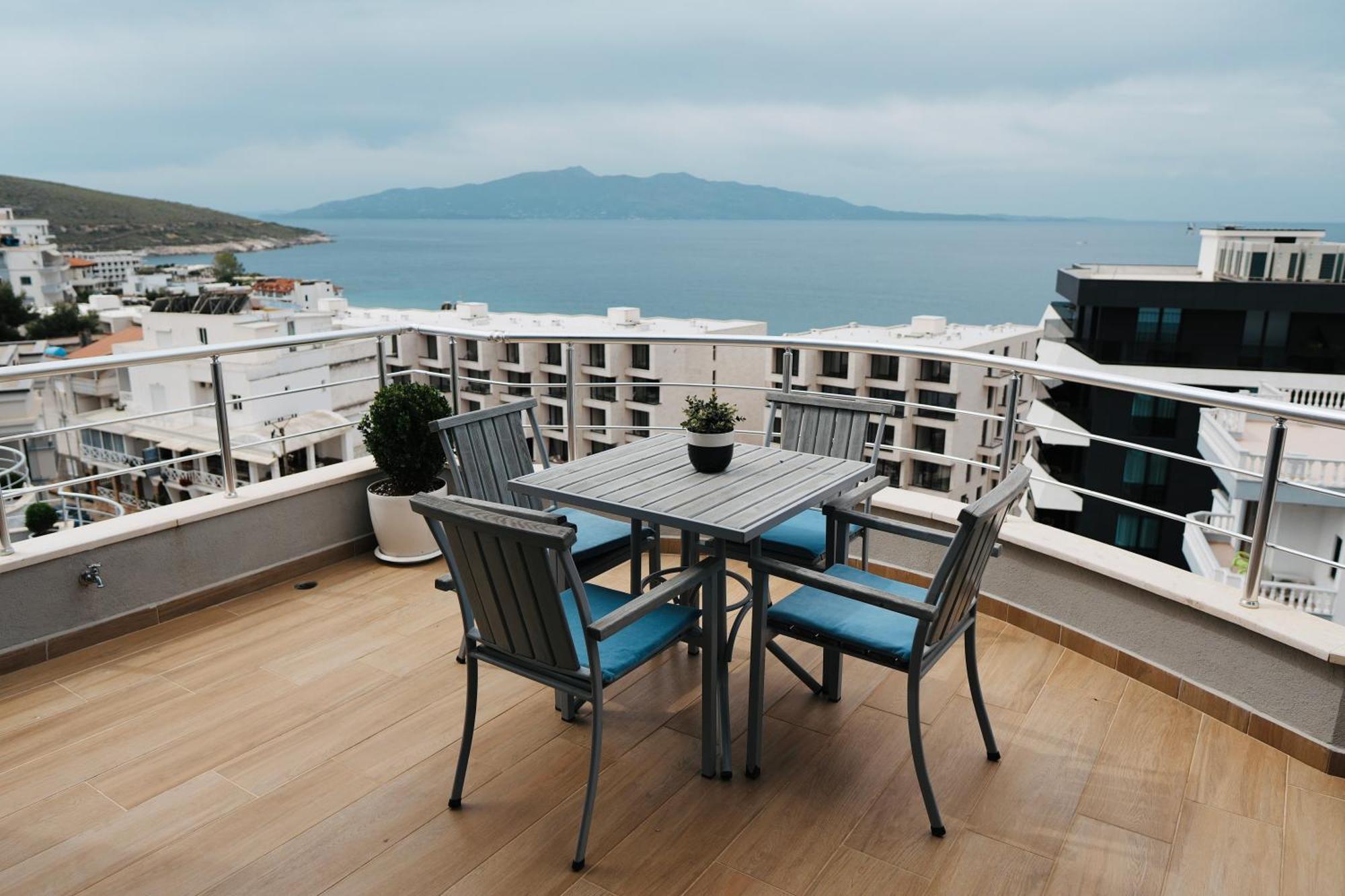Hotel Blue Sky Sarandë 외부 사진