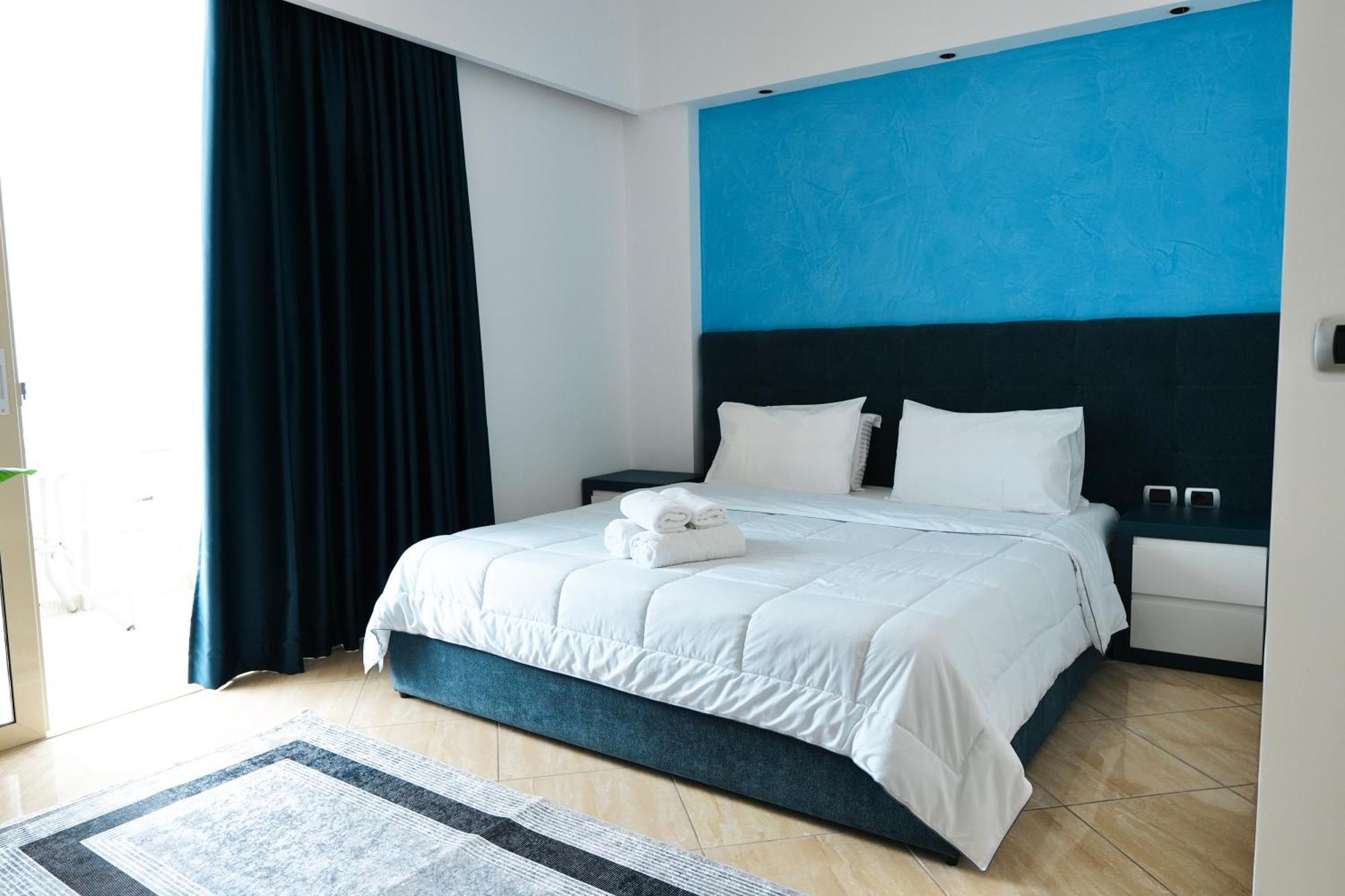 Hotel Blue Sky Sarandë 외부 사진