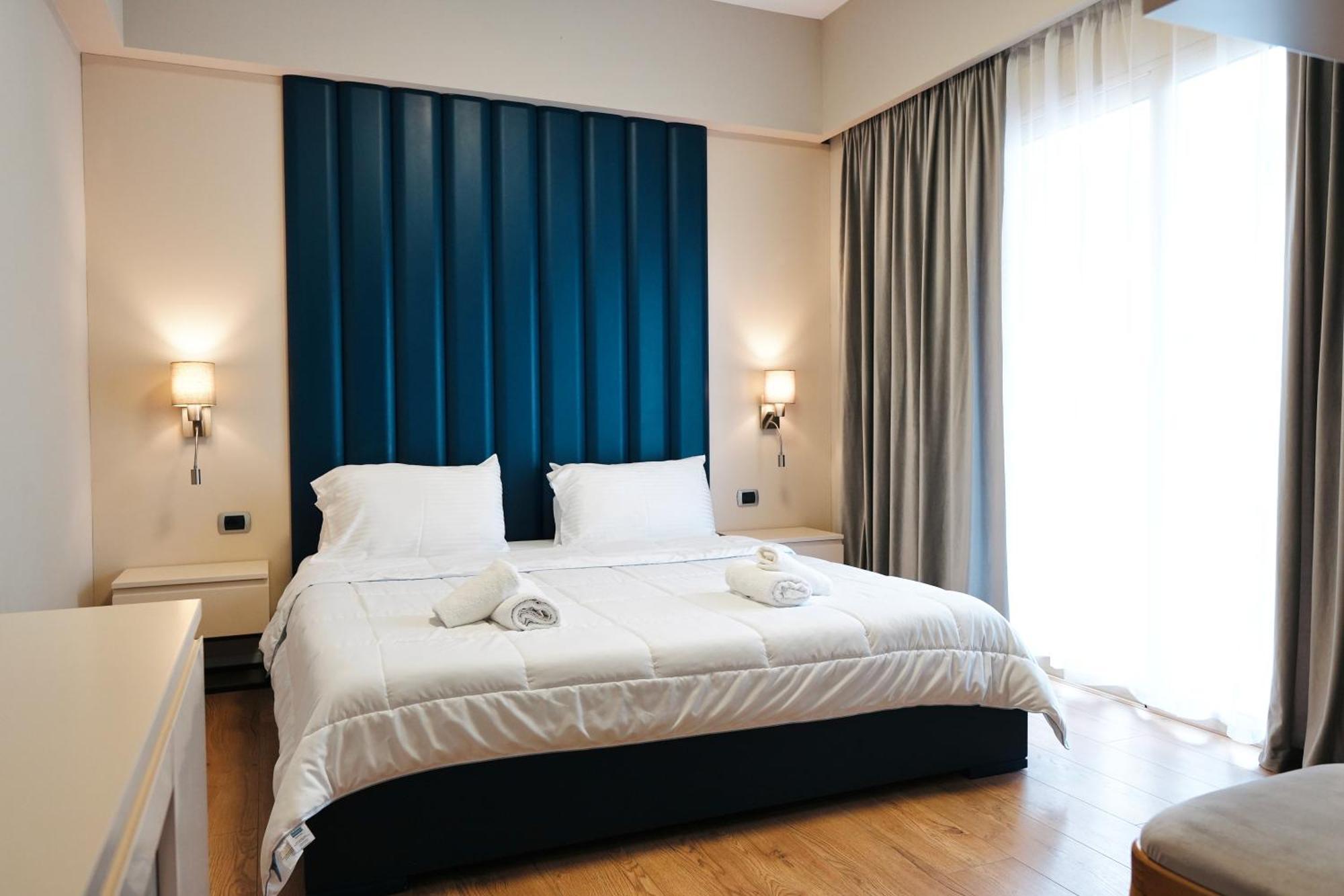 Hotel Blue Sky Sarandë 외부 사진