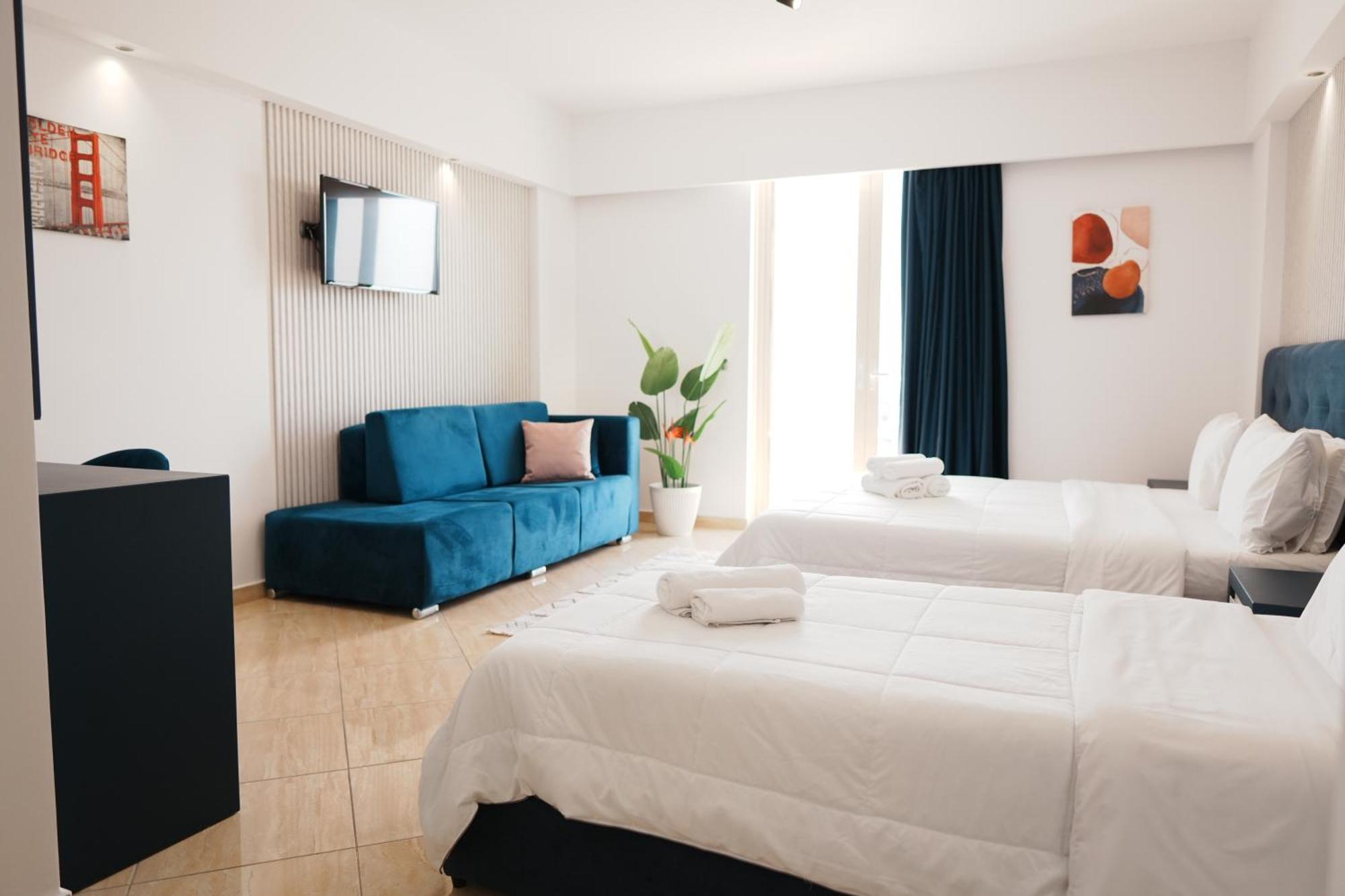 Hotel Blue Sky Sarandë 외부 사진