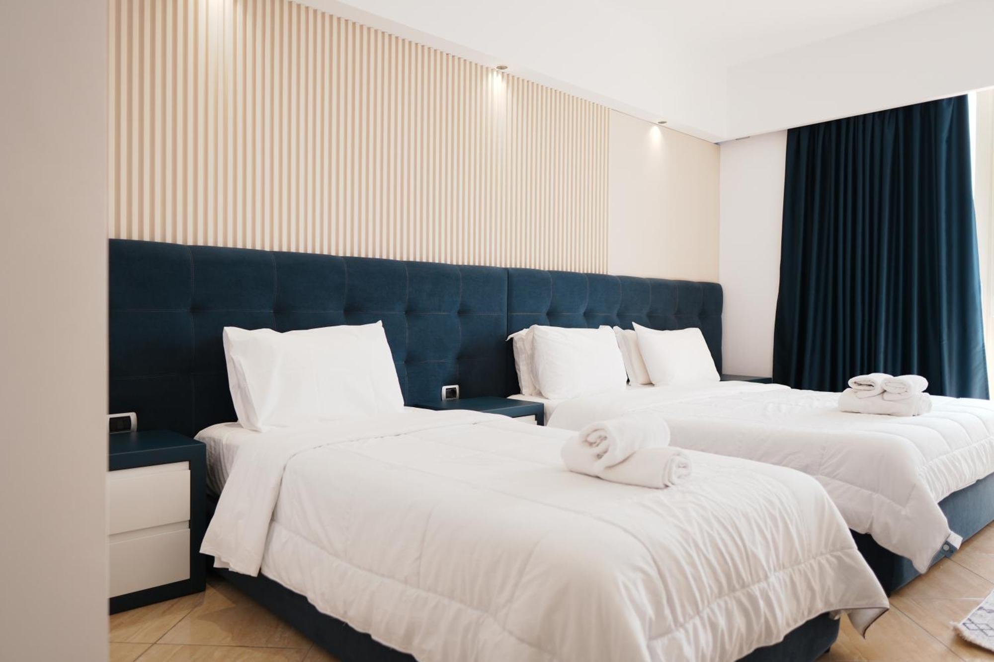 Hotel Blue Sky Sarandë 외부 사진
