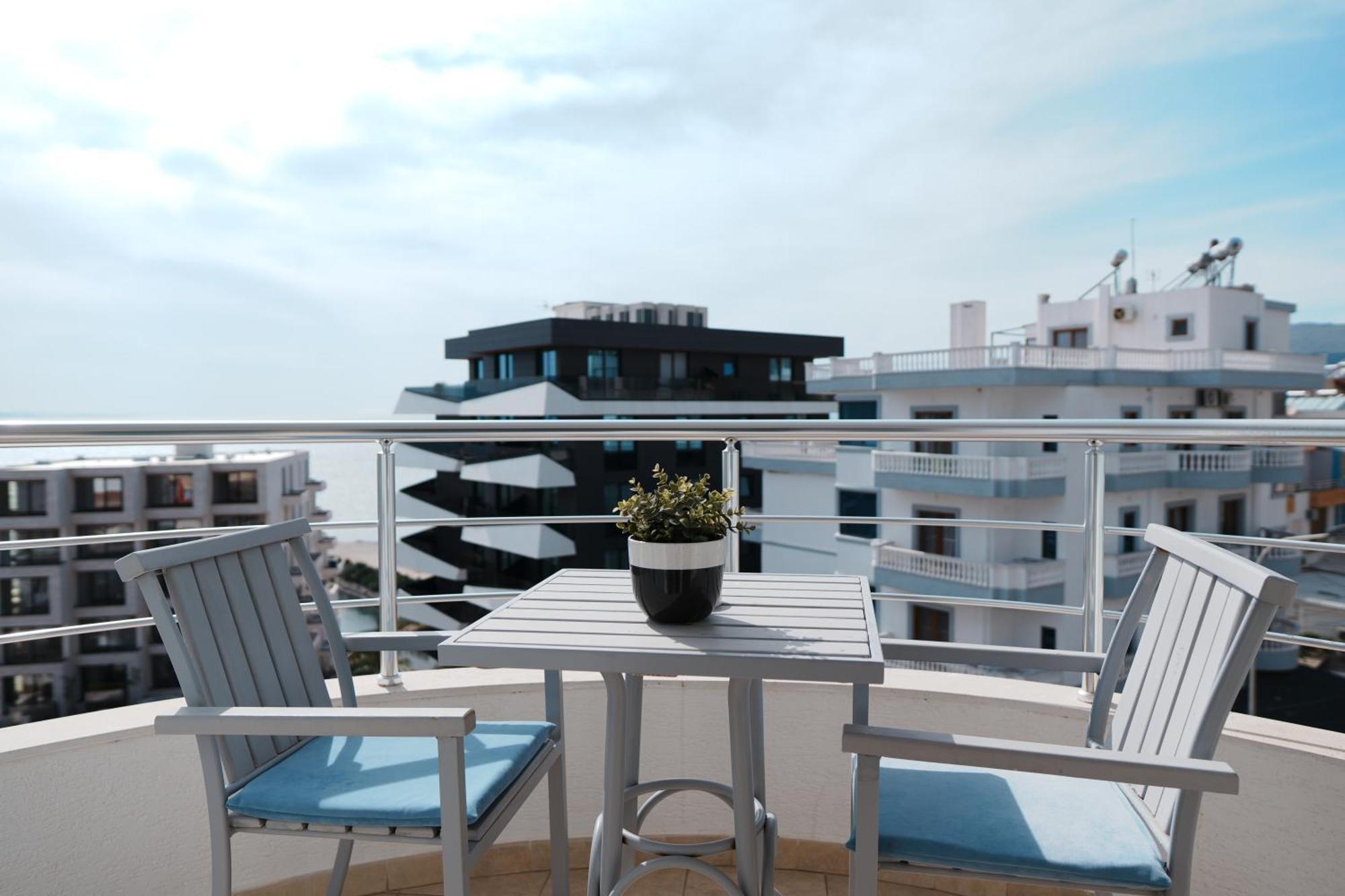 Hotel Blue Sky Sarandë 외부 사진
