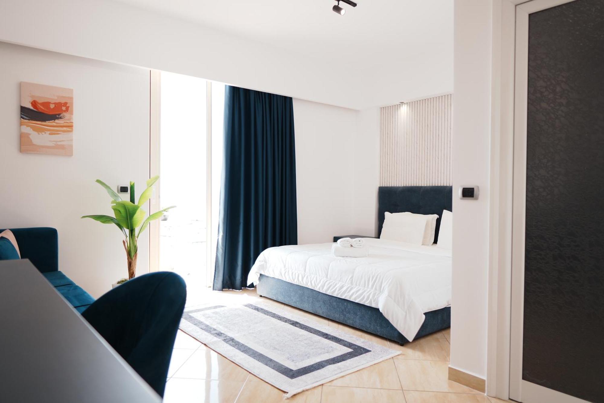 Hotel Blue Sky Sarandë 외부 사진