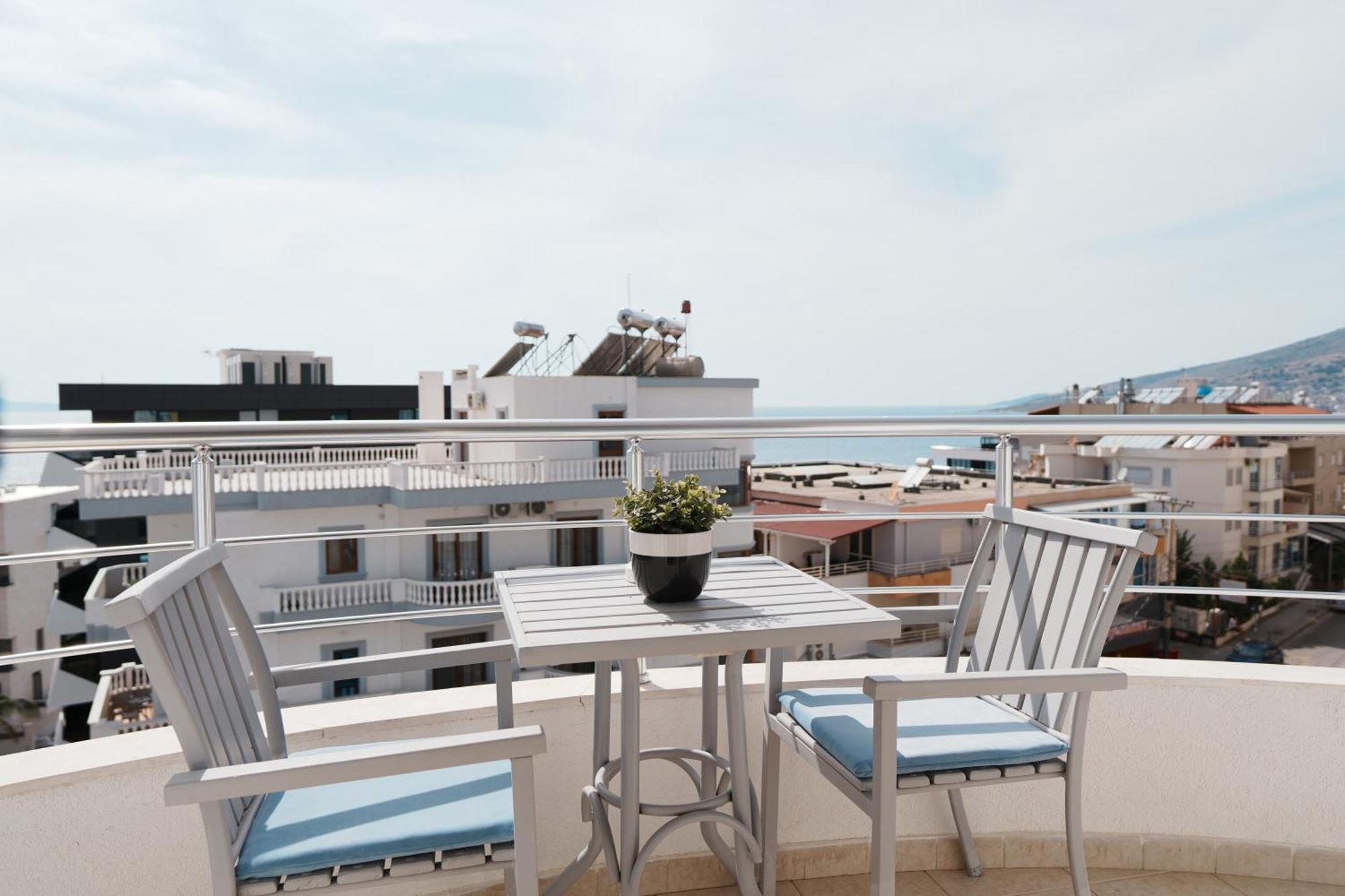 Hotel Blue Sky Sarandë 외부 사진
