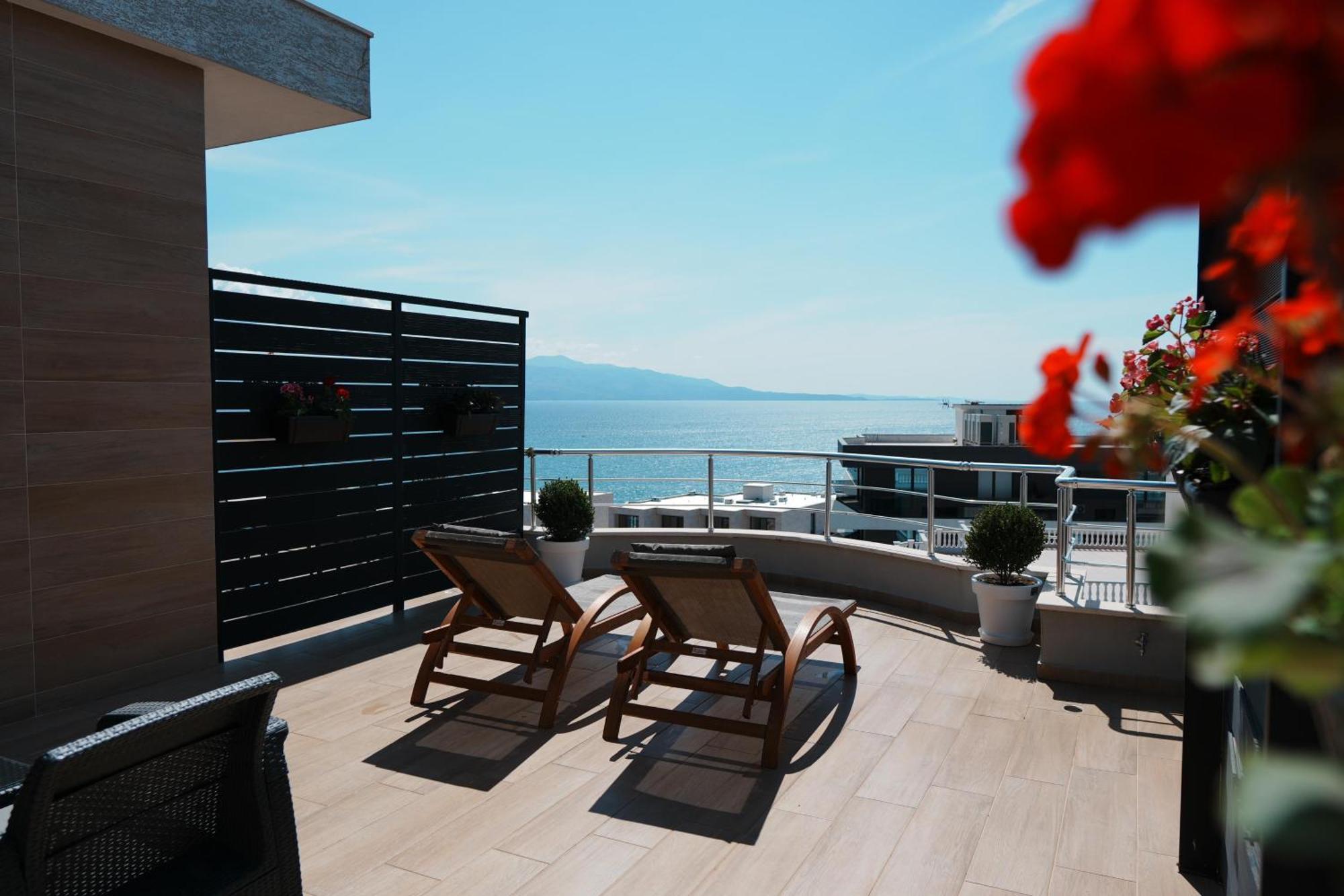 Hotel Blue Sky Sarandë 외부 사진